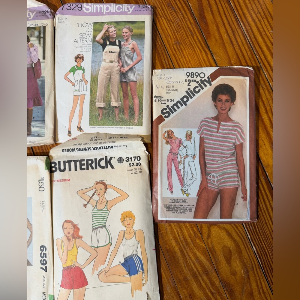 Vintage sewing patterns: mccalls, simplicity, butterick - Picture 2 of 3